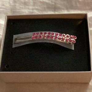 🌸NWT Just Too Amazing Rhinestone Hair Clips 
Set of 2 Makes Perfect Gift 🌸